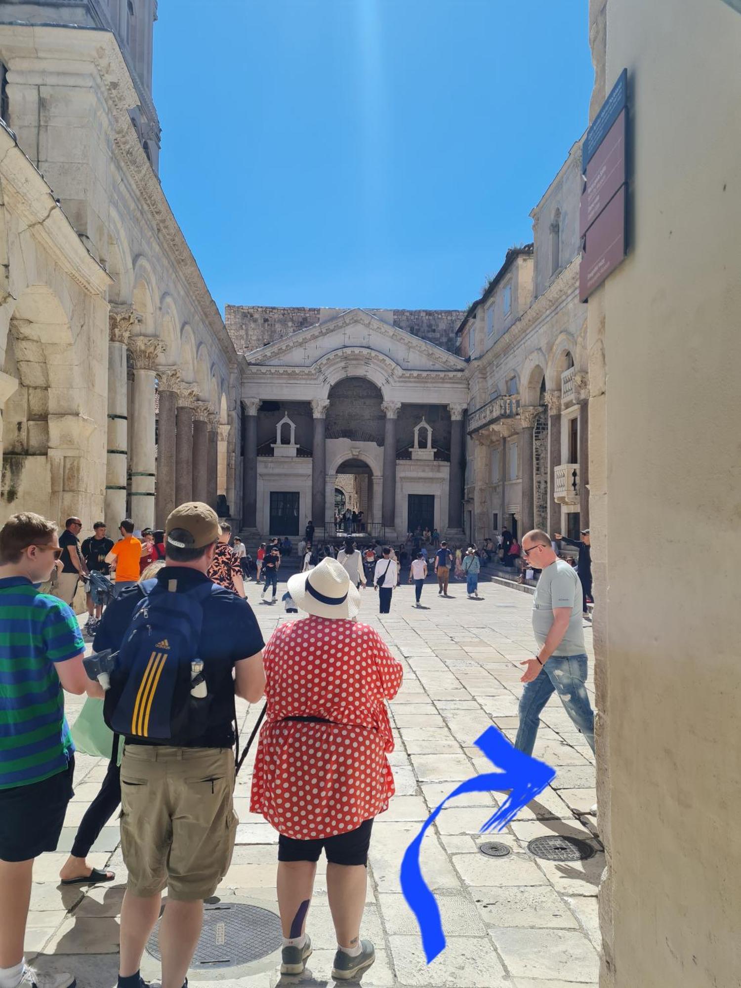 Inchy Accommodation - In The Center Of Diocletian'S Palace Сплит Экстерьер фото