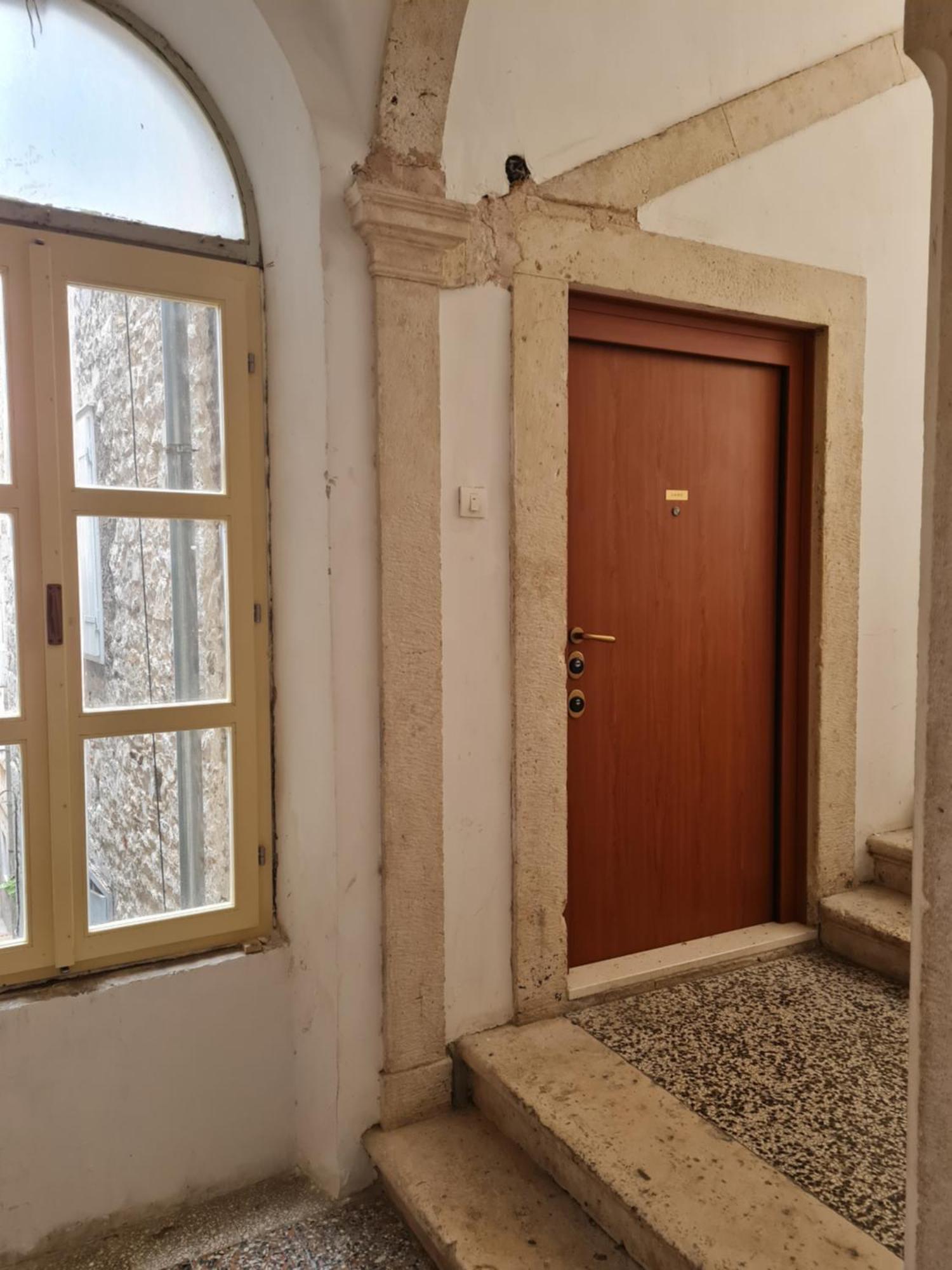 Inchy Accommodation - In The Center Of Diocletian'S Palace Сплит Экстерьер фото